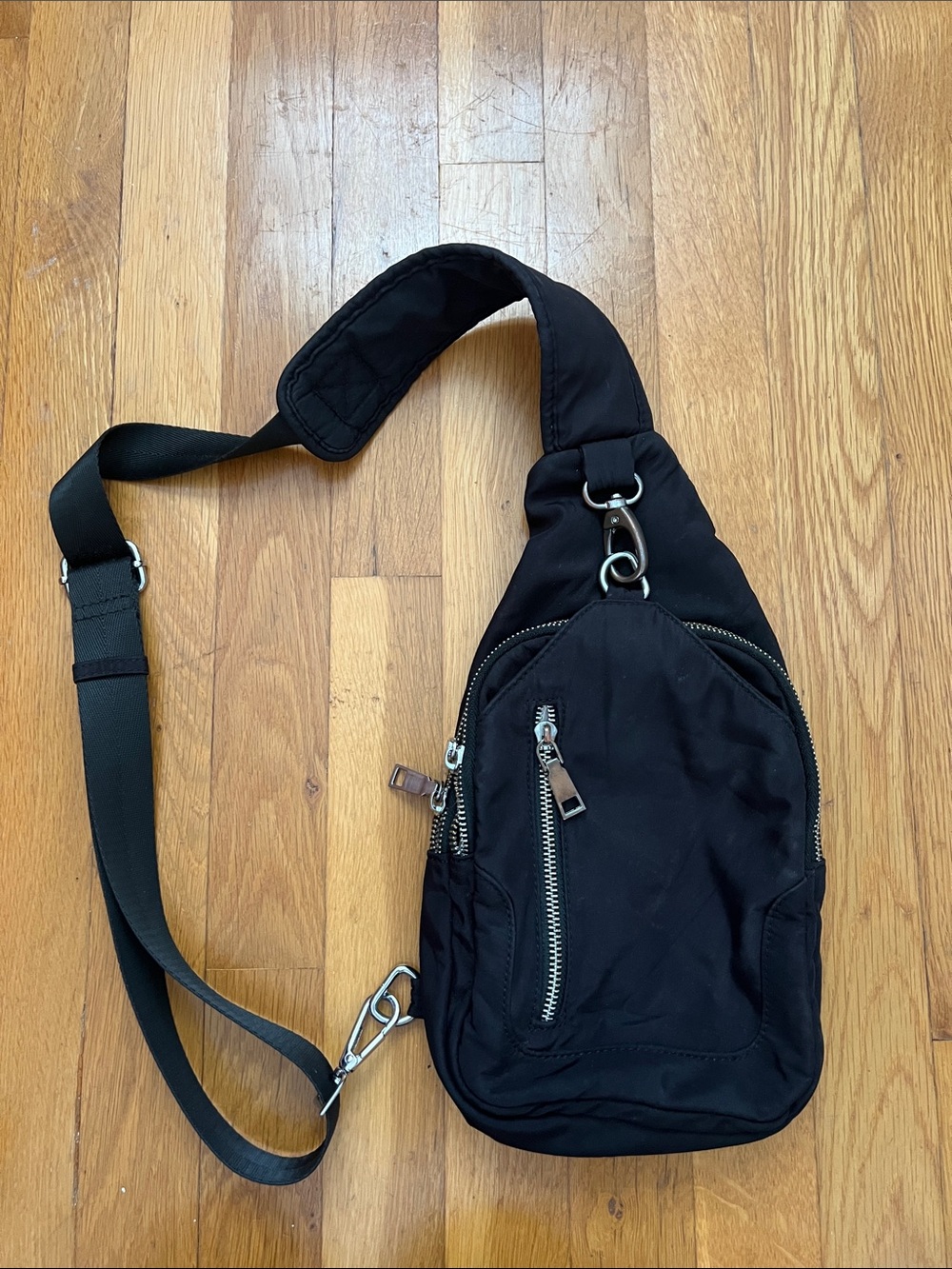 Black crossbody sling Bag - Versatile Everyday Carry